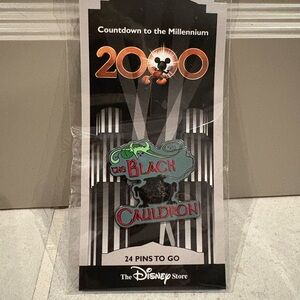 NWT• Disney “Countdown To The Millennium” The Black Cauldron Collectible Pin